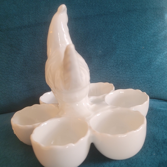 White Ceramic Chicken Egg Holder - Picture 5 of 15